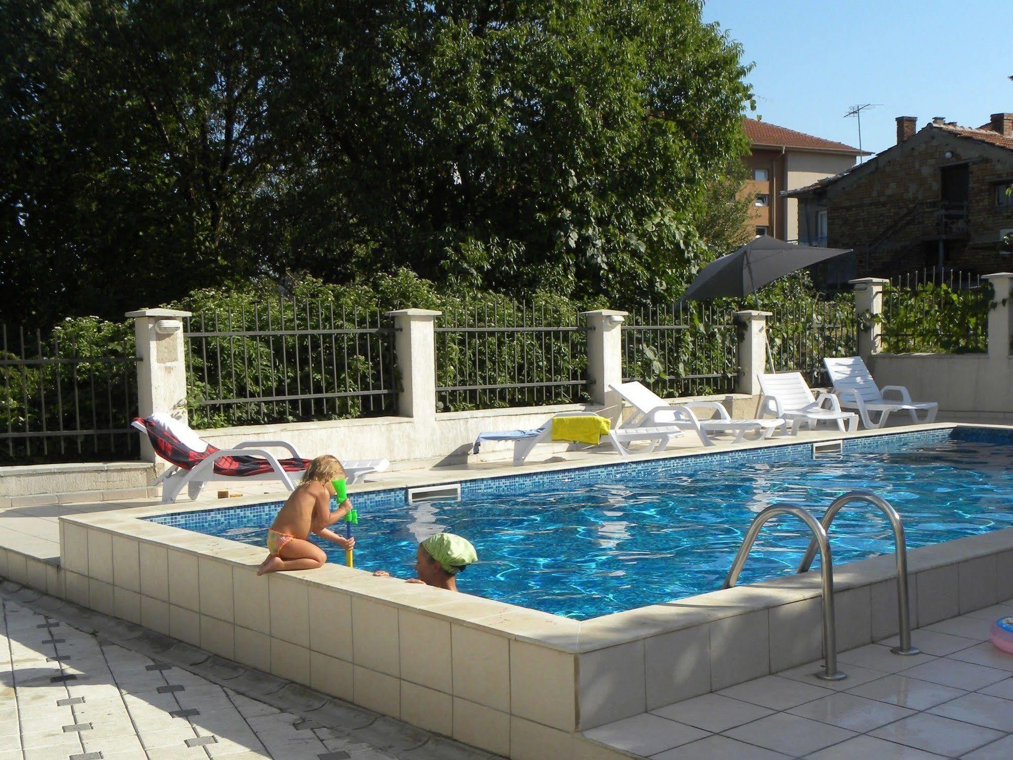 Apartcomplex New Tawn Obzor Extérieur photo