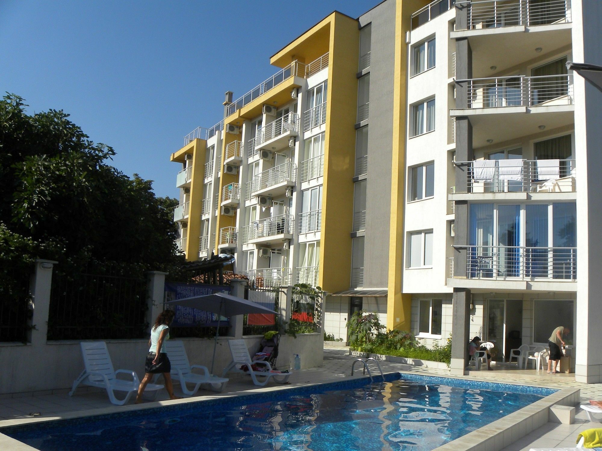 Apartcomplex New Tawn Obzor Extérieur photo